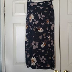 Z.Z.MICHAELS VINTAGE BLACK FLORAL MAXI LENGHT SKIRT, SIZE 11